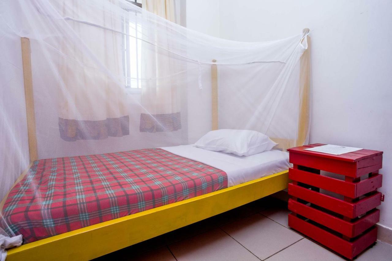 Bushpig Backpackers Kampala Exterior foto